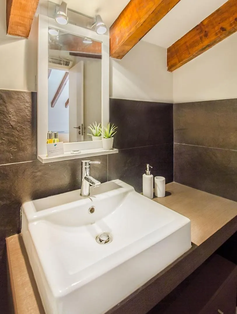 Graca Cozy Duplex Apartment Lisbon