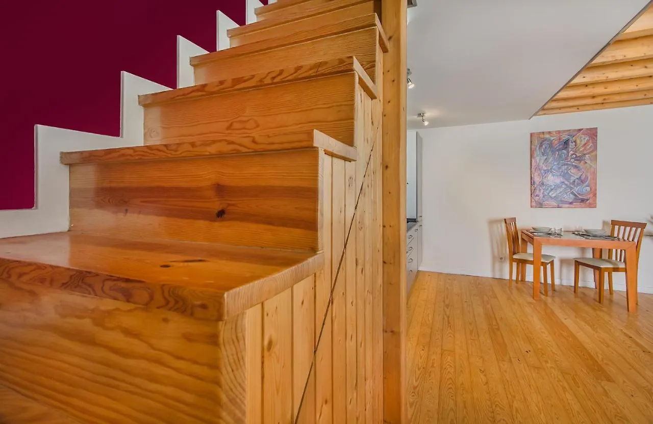Graca Cozy Duplex Apartment Lisbon